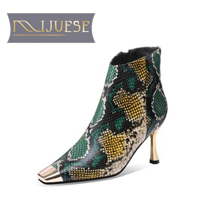 

MLJUESE 2021 women Ankle boots Cow leather Winter short plush Square Toe Zipper High heels female boots size 40, Red