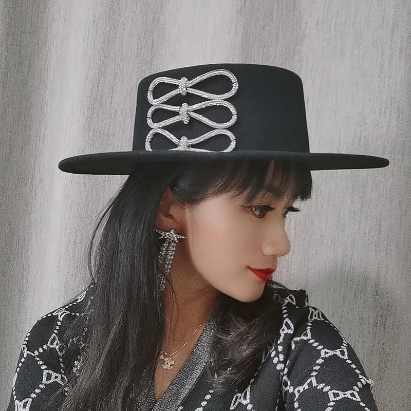 

winter female wool Flat-roofed ceremony hat for women popular logo diamond bow black hat is contracted