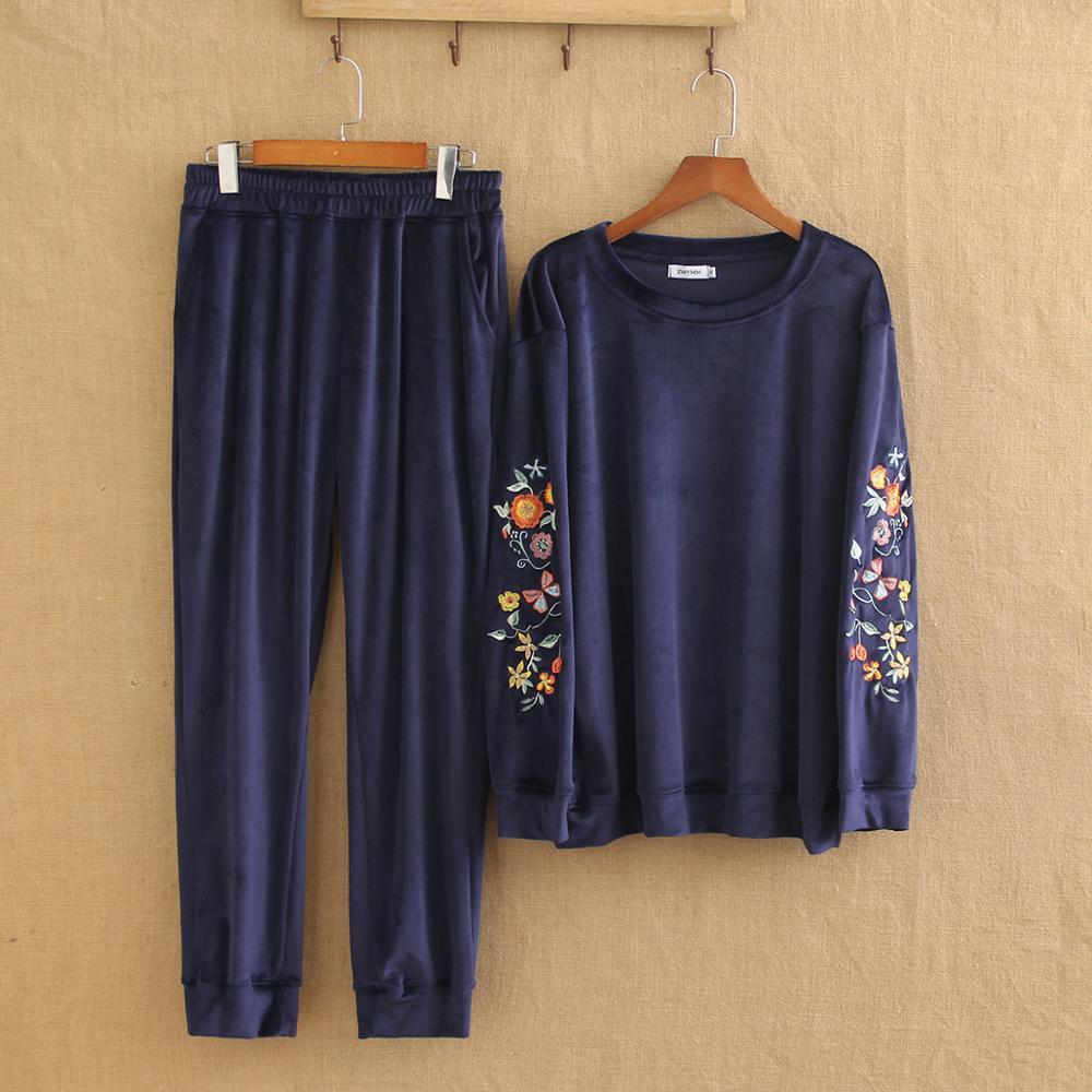 Plus-size Spring and Autumn Wear New Sports and leisure suit large embroidery gold velvet two-piece suit 201120Z