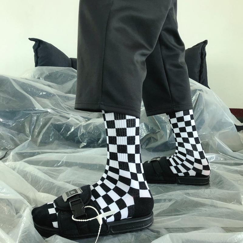 

Ins Street Harajuku Fashion Square diamond Black White Lattice Check Chequer Checkerboard Sox Cotton Skateboard Socks Men Women, Green square
