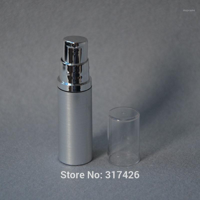 

5ml golden silver vacuum airless lotion bottle with pump mini refillable portable uv airless bottle1