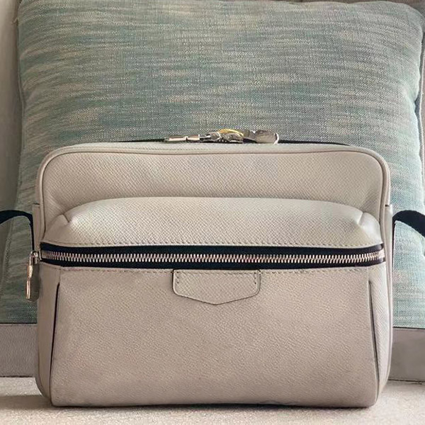 

5A Top quality Men's outdoor messenger bag men crossbody bagS Leather shoulderbagsS Travel bagsss with box, Blue