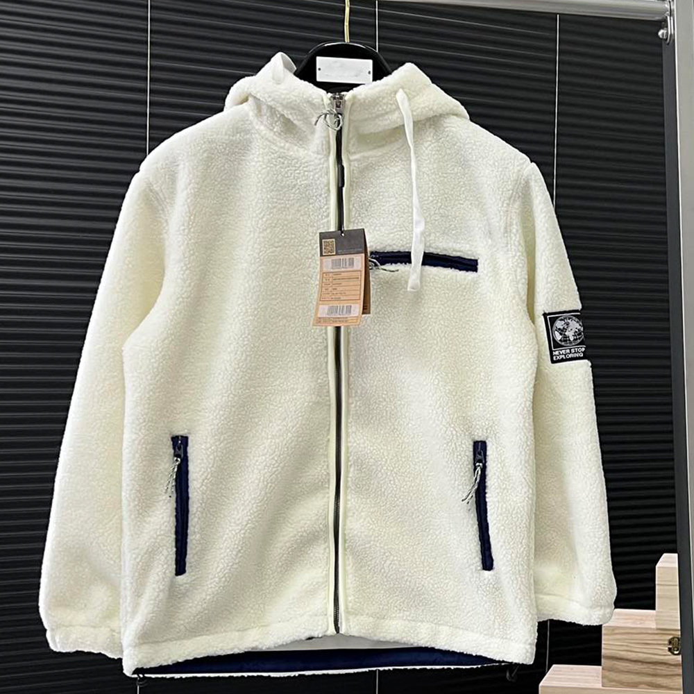 

America Brand Face Polar badge embroidered lamb wool hooded jacket Men Women North Jacket Winter Thicken Warm Coats Men Women, Black;brown