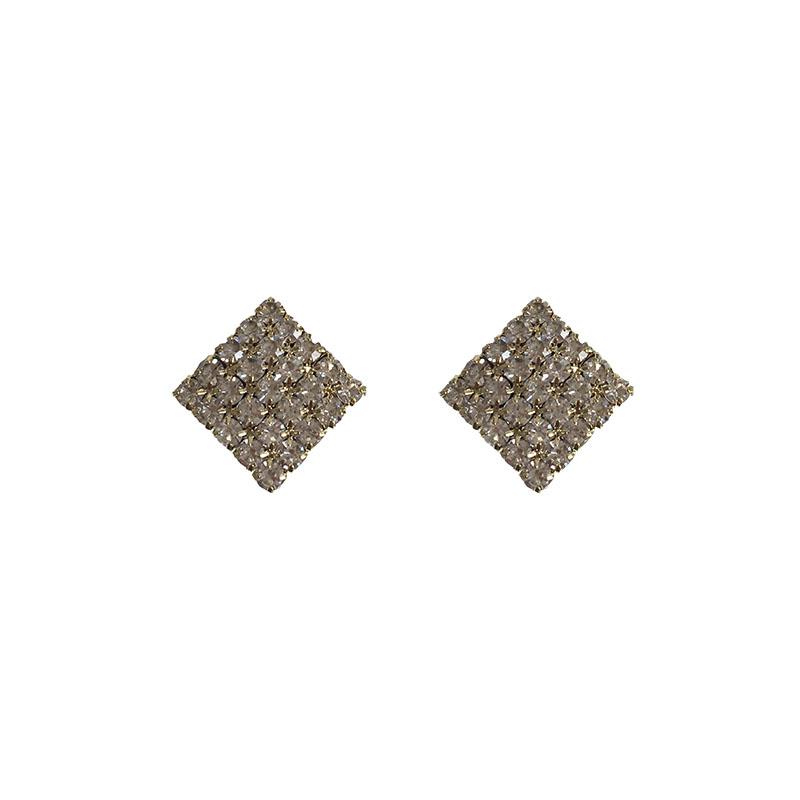 

DEH1317 Simple and compact female earrings with ear tacks and drills