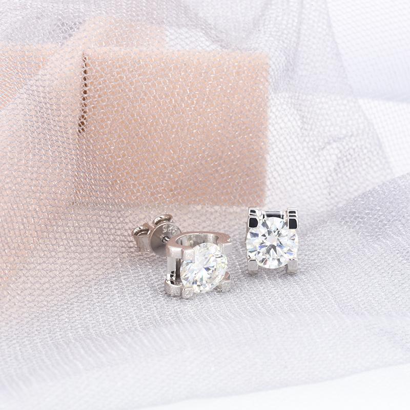 

Classic 100% 925 Sterling Silver Moissanites Gemstone Anniversary Wedding Stud Earrings Fine Jewelry Gift Wholesale