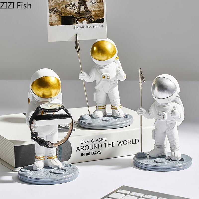 

Astronaut Functional Ornaments Resin Portrait Statue Desk Decor Golden Watch Stand Statuette Home Decoration Accessories Modern