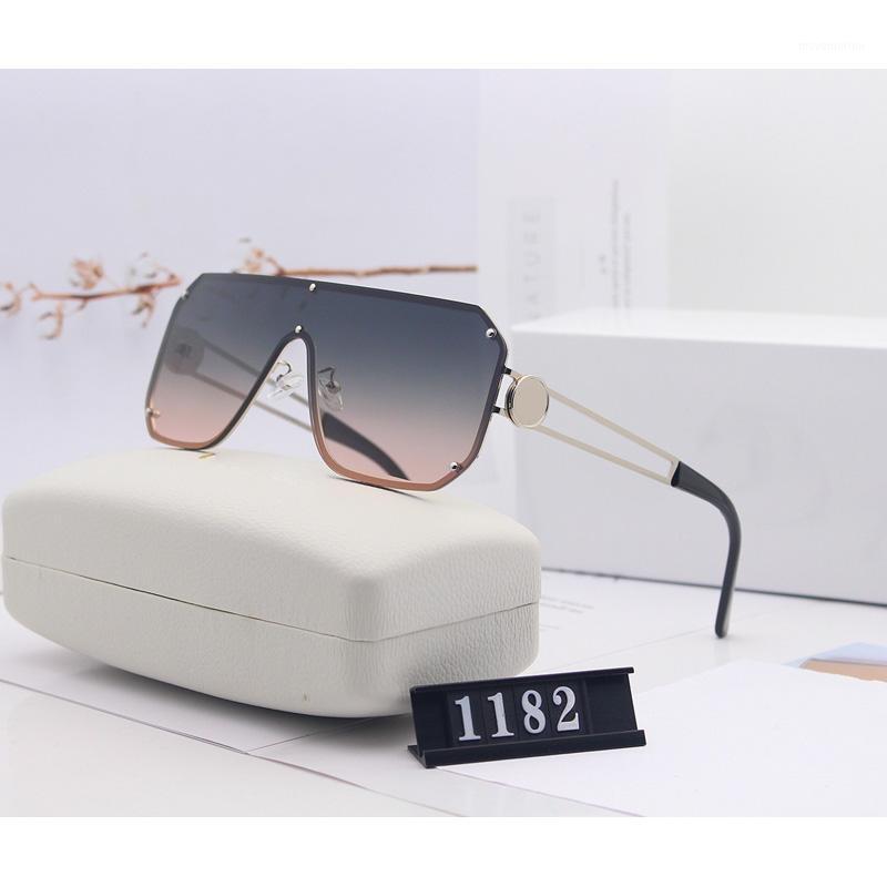 

New Oversized Square Men Sunglasses Women 2020 design Fashion Clear Gradient Lens Men Gafas Shade UV400 Oculos1