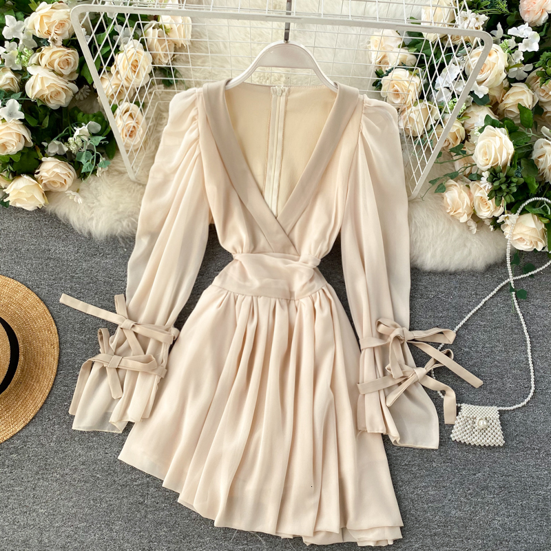 

2021 New Irregular chiffon feminine long-sleeve sexy design deep v-cleavage fall elegant line dress short H4ZG, Black