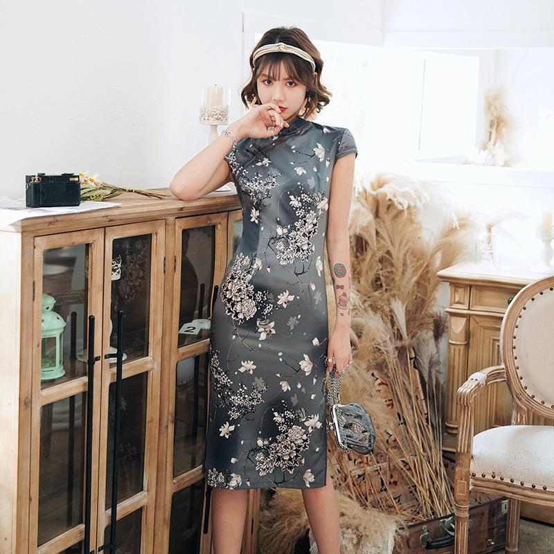 

Spring New Rayon Short Chinese Traditional Women Qipao Vintage Oriental Female Cheongsam Novelty Chinese Formal Dress S - 5XL1