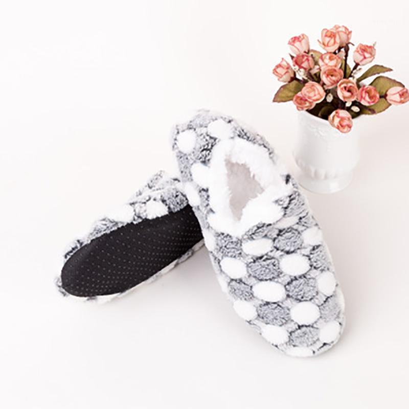 

Womens Sweet Polka Dot Indoor Carpet Shoes Winter Cozy Soft Warm Slippers Home Warm Flat Socks Shoes Supplies1