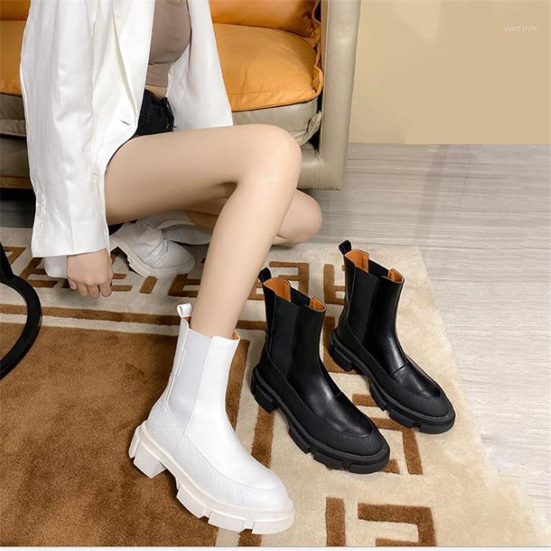 

New round head heavy soled boots in winter 20211, Black