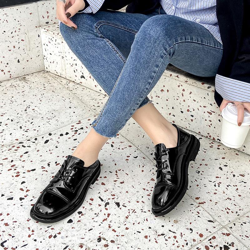 

2020 Dropshiping and Spring Summer Cross-tied Retro-woman Stilettos Low-heel Leather Design Toe Round Foot Moccasins Zapatillas Mujer Sjhl, Black cow leather