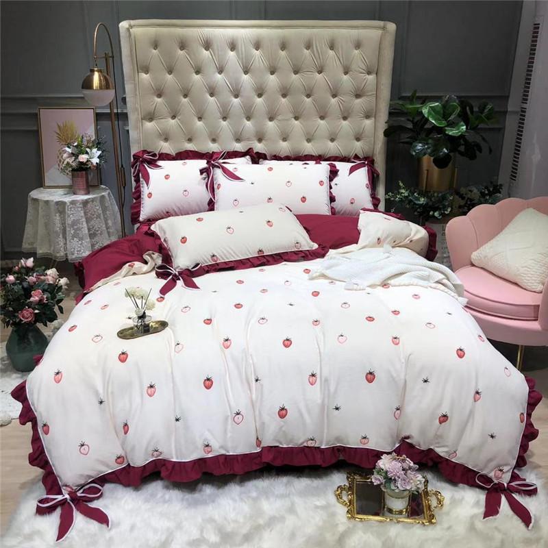 

Luxury Style Duvet Cover Pillowcases Bed Sheet 4 Pcs Bed Linen Solid Tie Design Strawberry Garden Fruit Little Flowers Girls, Color 1