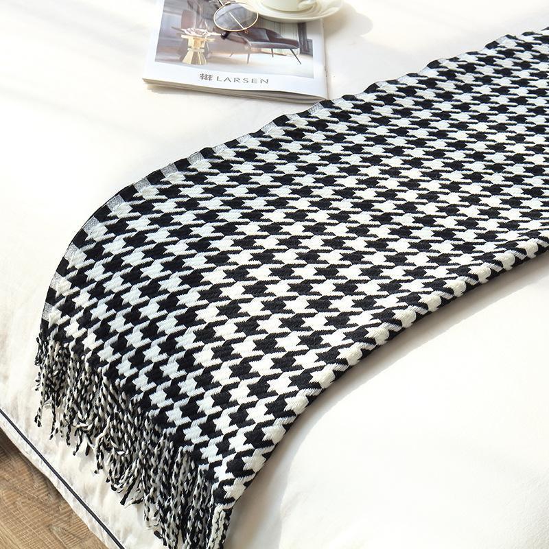 

Black White Grid Throw Blanket Modern Simplicity Tassels Sofa Bed Blanket Travel Nap Blankets Soft Towel Bed Plaid Tapestry1