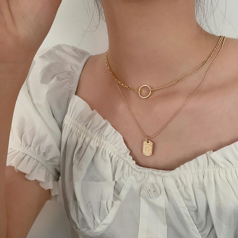 

AOMU New Korean Fashion Minimalist Retro Gold Coin Geometric Necklace Hip-Hop Niche Design Collar Chain for Women Jewelry
