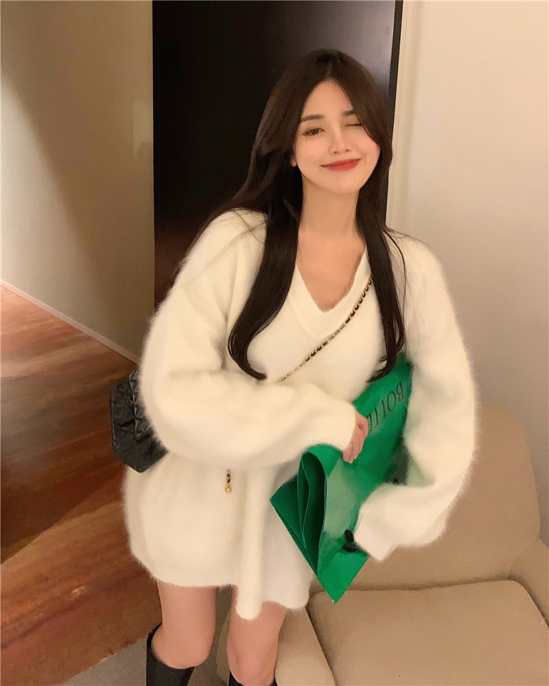 

2021 New Female Autumn and White Winter Imitation Mink Slacker Wind Long Sweater Knit Jacket GY46