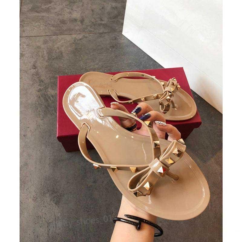 

New Summer Women Flip Flops luxurys design Slippers Flat Sandals Bow Rivet Fashion Pvc Crystal Beach Shoes size 35-40, Black