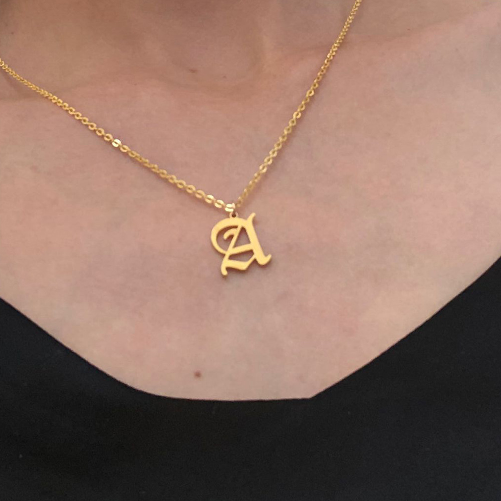 

26 English letter necklace Silver gold chains initial pendant necklaces for women fashion jewelry will and sandy gift