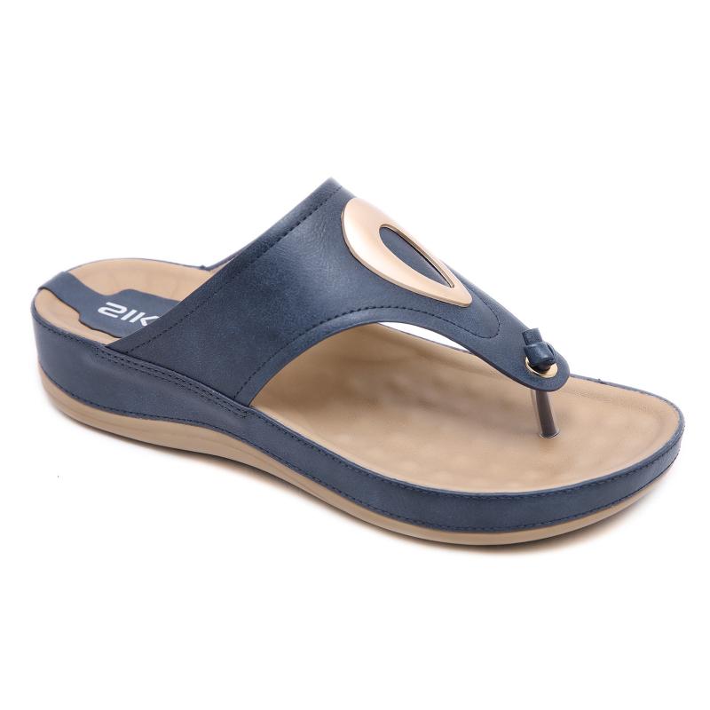 

Shoes Female Big Size Rivet Ladies' Slippers Platform Rubber Flip Flops Med on a Wedge 2020 Hawaiian Slides Metal Decoration Pu
