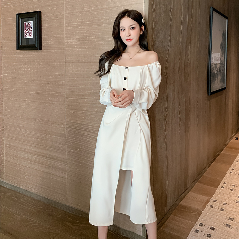 

2021 New Spring and autumn retro square turtleneck kink split sleeve temper dressed in solid color for woman 7B8P, Apricot