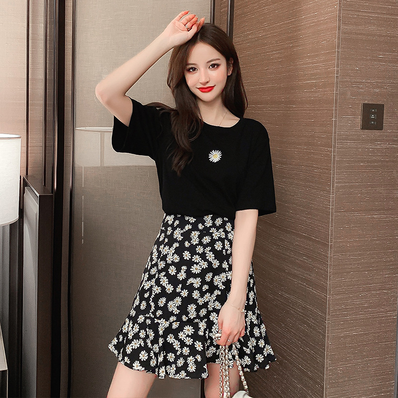 

2021 New Summer net sweet foreign style shirt + floral temperament chiffon small daisy fishtail skirt two female tender pieces O1ST, White top skirt