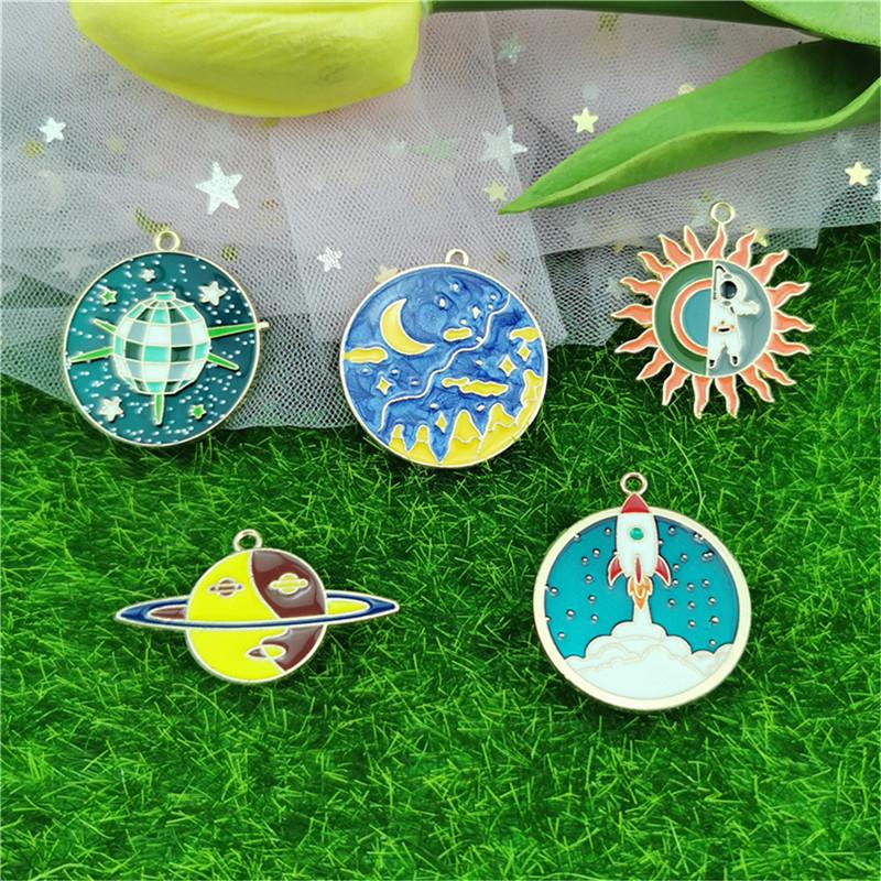

Yungqi Space Universe Planet Series Charm Oil Drop Alloy Charm For Earrings Pendant Necklace Hair Accessories DIY Jewelry