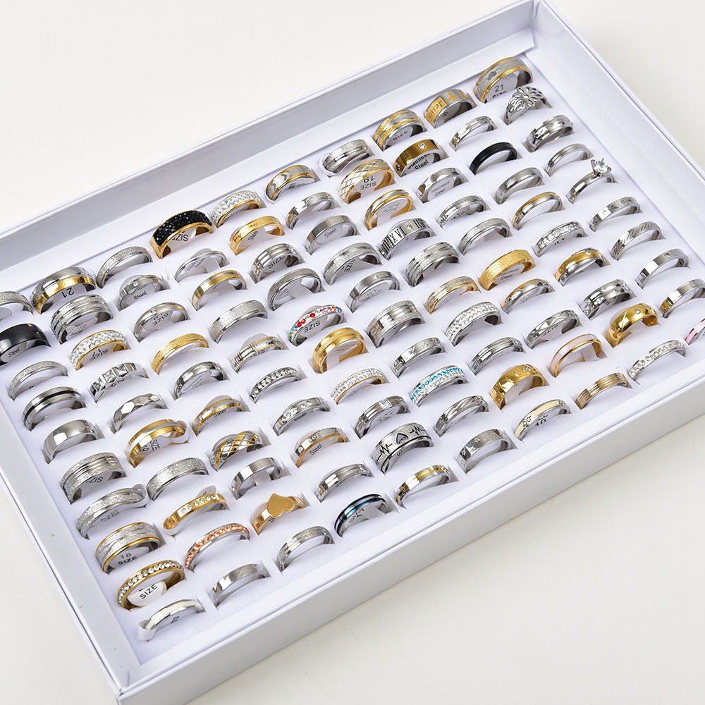 

50pcs/Lot Women's Fashion Band Rings Gold Silver Stainless Steel Mix Style Jewelry For Women Wedding Party Gift