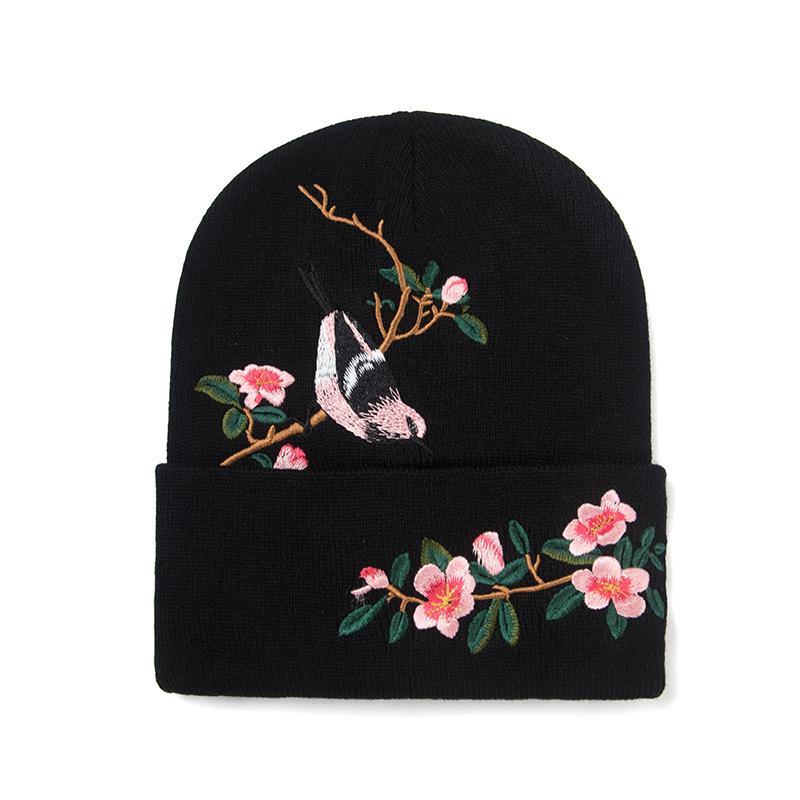 

New design autumn winter youth female lipstick bird embroidery ease match daily warm street fashion casual knitted beanie hat, Black
