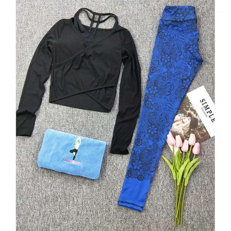 

Women Yoga sport suit Gym Fitness Clothes Three Piece Set Quick Dry Sport Wear Yoga Bra+Sports T-shirt+Yoga Pants Breathable1