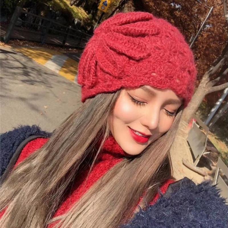 

Beanie/Skull Caps Women Winter Beanies Lady Beret With Flower Crochet Hat Cotton Hats Drawing Russia Basin Headwear On Sale