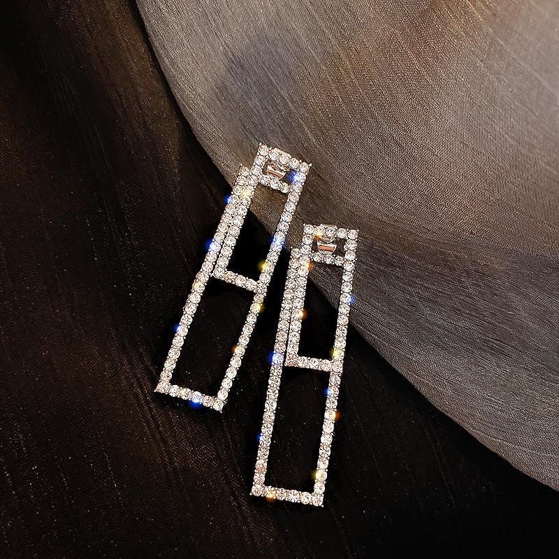 

FYUAN Rectangle Rhinestone Dangle Earrings for Women Fashion Geometric Crystal Drop Earrings Statement Gifts