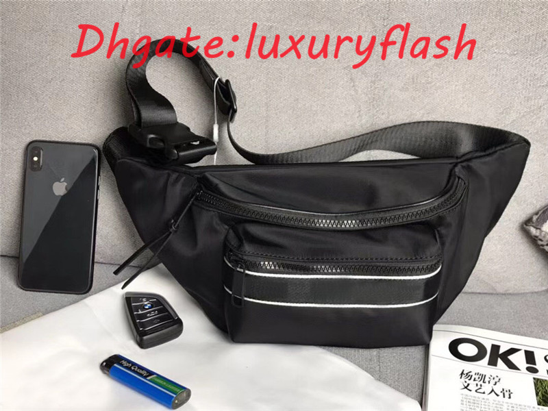 

Free Shipping Worldwide 0t135-4 Size 35cm 16cm 10cm Classic Luxury Canvas Pocket Messenger Bag Men's Best Quality Waist Bag