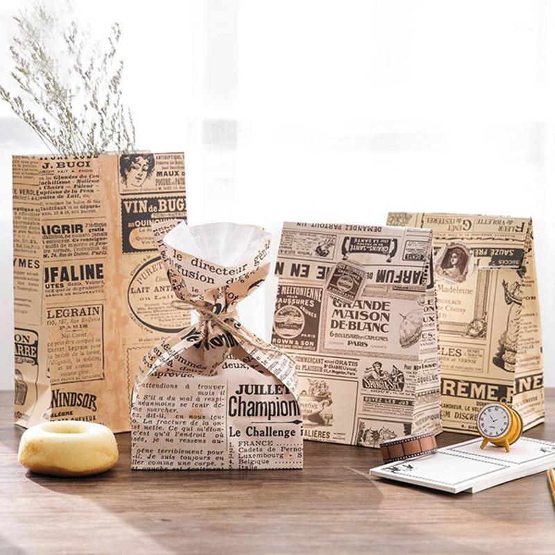 

3Pcs/Set Vintage English Newspaper Paper Bag Best Gift Bags With Sticker For Christmas Party Candy Packaging Bags1