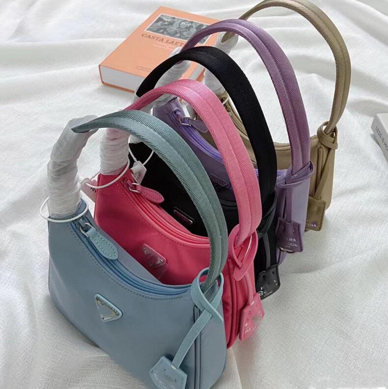 

Top quality Designer hobo shoulder bag for womenMessenger promotion Chest pack lady Tote chains handbags presbyopic purse bags vintage handbag foumas