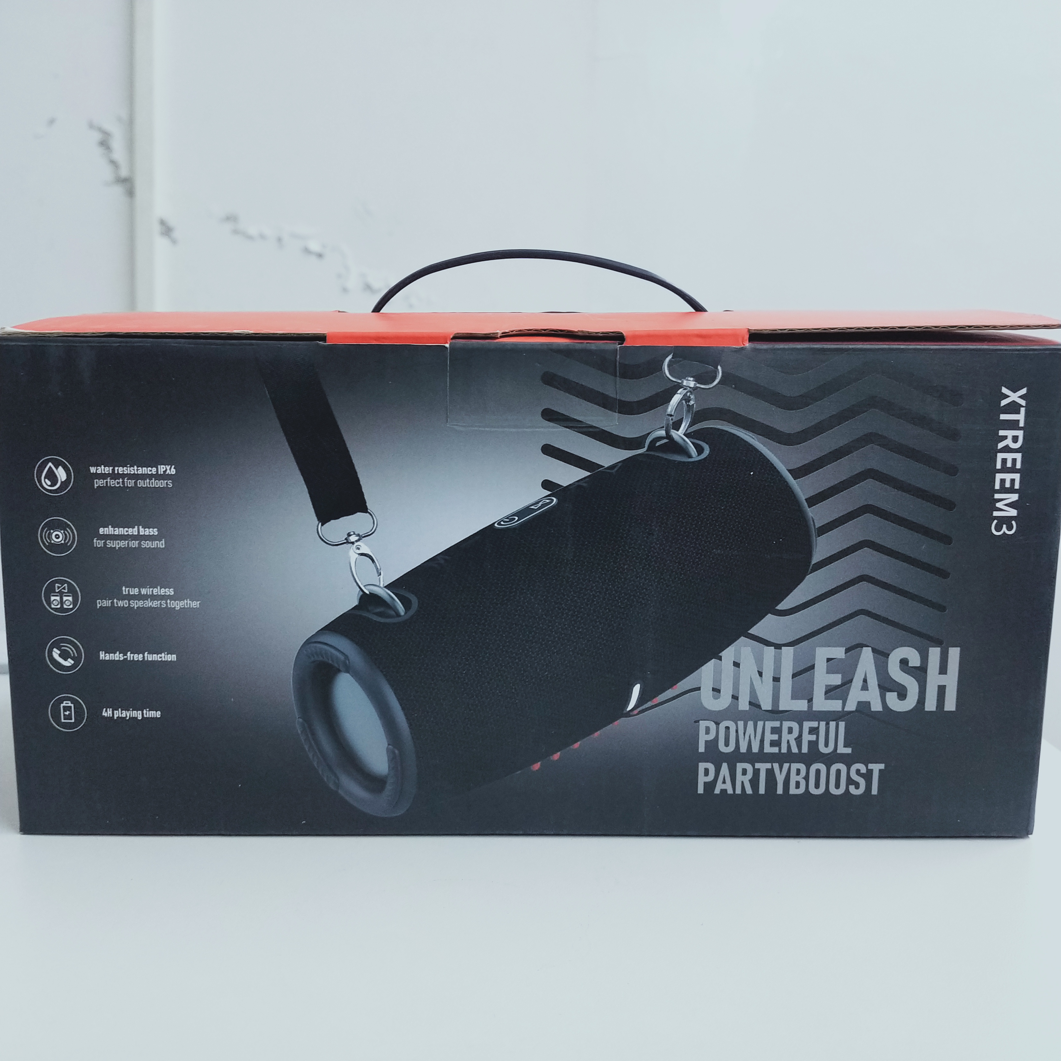 

Rich Bass speaker Portable Outdoor Bluetooth Speaker Sports Speaker for iphone 11 samsung 1 2 3