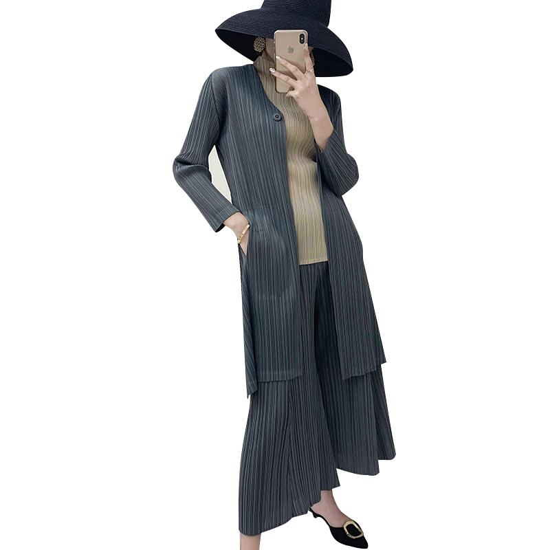 

Miyake Folded Trench Women's New Autumn Korean Version Loose Cardigan Thin Leisure Medium and Long Style Trench, Black