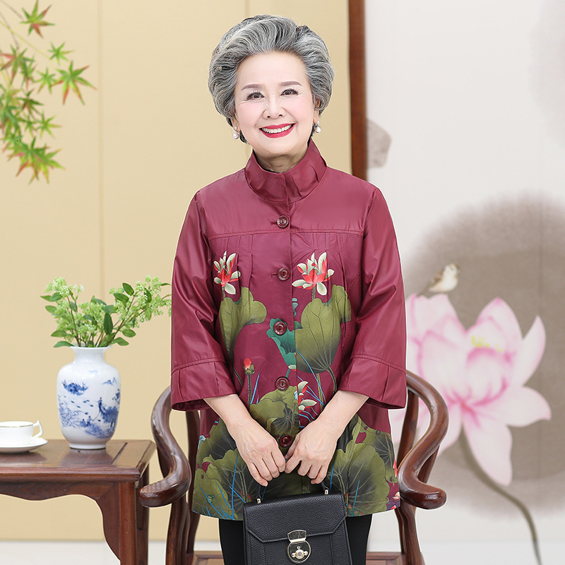 

2021 New Older Women's Spring Short Fall Fashion Single-breasted Seven-point Sleeve Big Print Grandmother Jacket VL28, Photo color