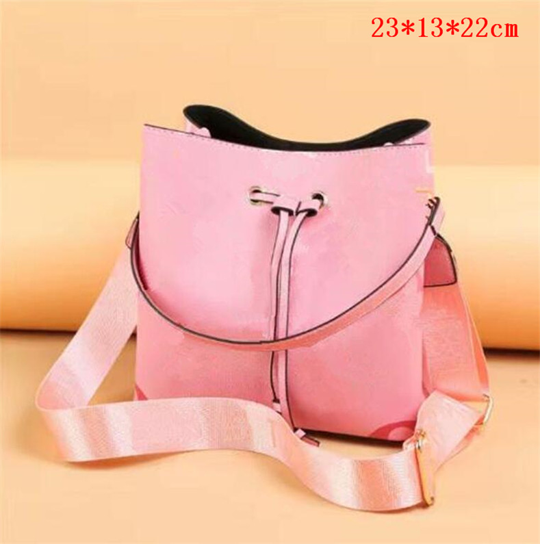 

Discount Fashion genuine leather bucket bag women famous designer Drawstring handbags flower printing crossbody purse Lady Messenger Handbag