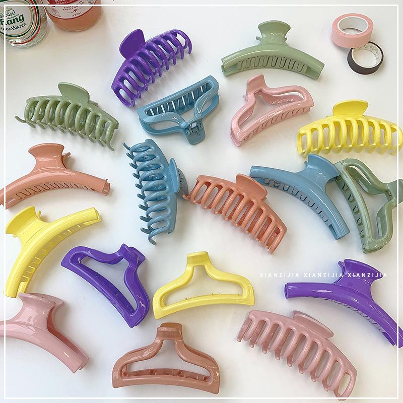 

Aphrodite Candy Color Claw Hairpins For Women Snap Hair Barrette Stick Hairpin Hair Styling Accessories Girls 2020 New Fashion