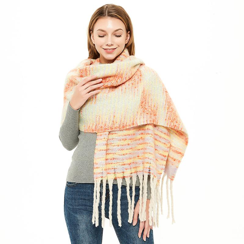 

Scarves Lady's Loop Yarn Coarse Tassels Fading Scarf Women's Striped Colour Shawl Print