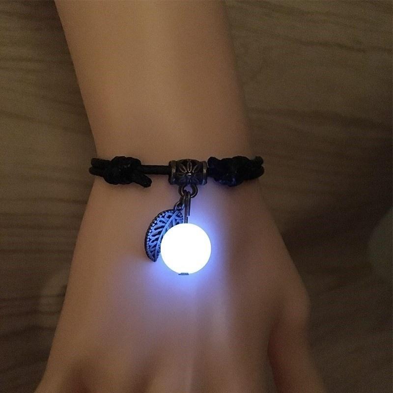 

Simple Luminous Bead Leaf Pendant Bracelet for Men Women Student Jewelry Men Braided Rope Chain Couple The Birth Year Bracelet