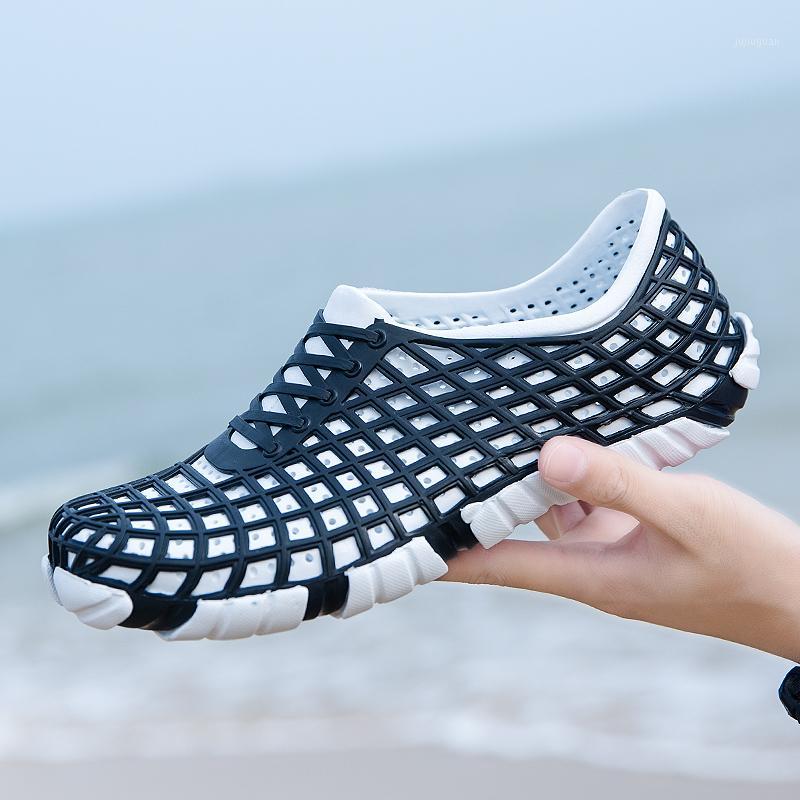 

Men's Summer Hole Shoes Sandals Breathable Outdoor Non-Slip Beach Slipper fashion light trend light walking shoes1, Black