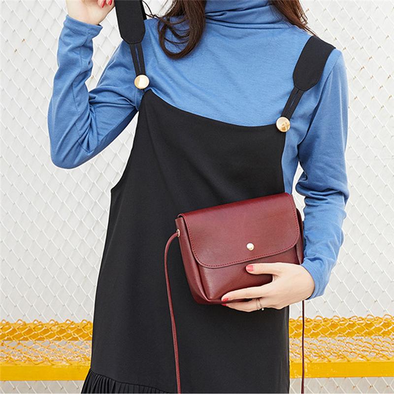 

Vintage Leather Shoulder Bag College Wind Oil Skin Small Square Bag Fashion Simple Small Wild Fresh Shoulder, B03