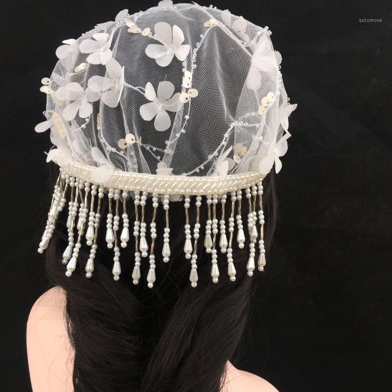 

New bride net yarn hair accessories high-end handmade tassel headdress wedding dress accessories studio shooting1