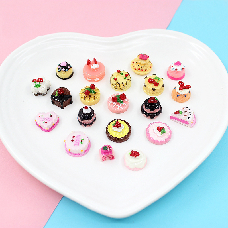 Set of 100 Miniature Cake and Food Modeling Tools for Dollhouses - Ideal for Kids' Creative Play & Display-image-599159120