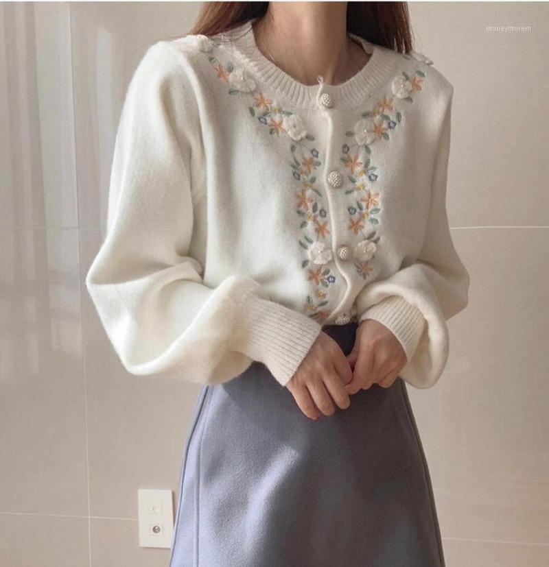 

Comelsexy Knitted Cardigan Sweater Vintage Embroidery Flower 2020 New Fashion Bead Button Chic Elegant Autumn Winter Sweaters1, White