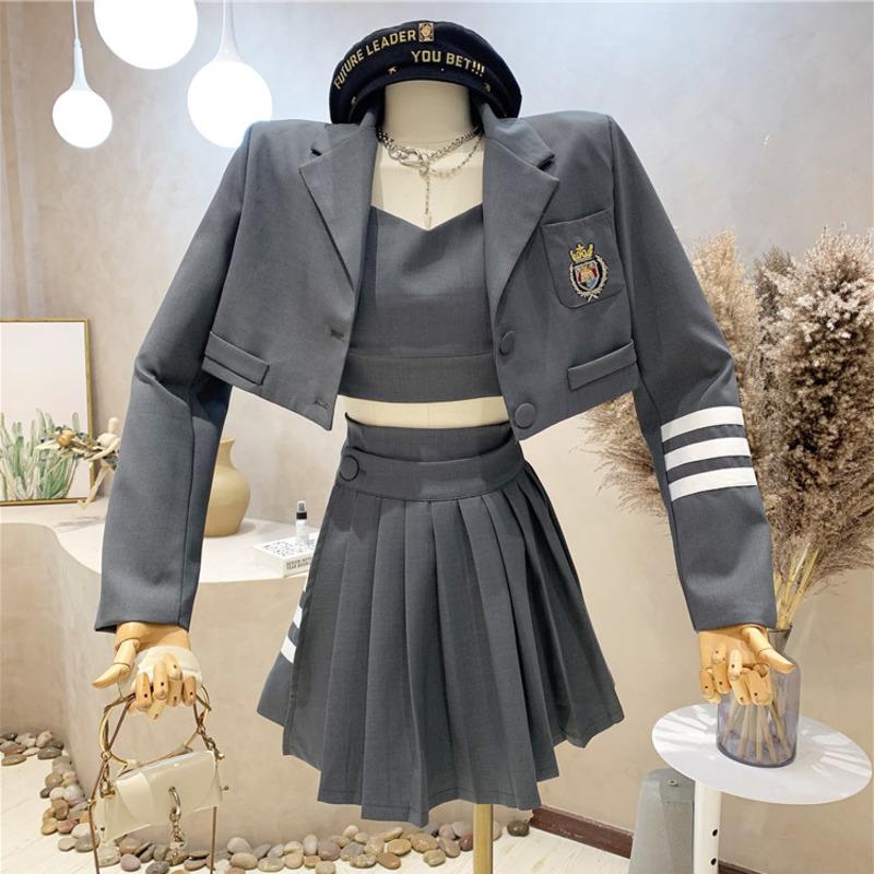 

Work Dresses Autumn Preppy Style Three Piece Set Women Crop Top Short Coat + Vest Pleated Skirts Sets Fashion Casual Student 3 Suits, Black