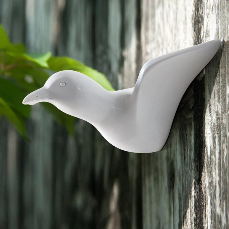

Creative Animal Storage Hooks Bedroom Single Hanger ,Bathroom Door Coat Hook Modern style Resin 3D Seagull Shape Decoration Hook1