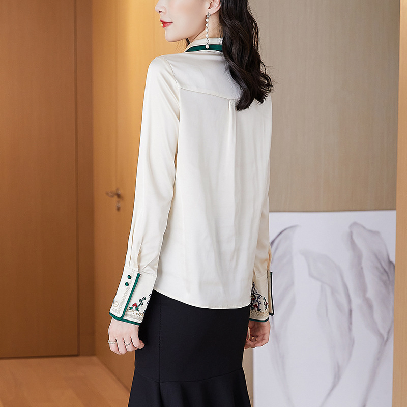 

Simple basic round neck long sleeve T-shirt for women Korean version design feeling irregular fold wear loose bottom shirt 5159, White