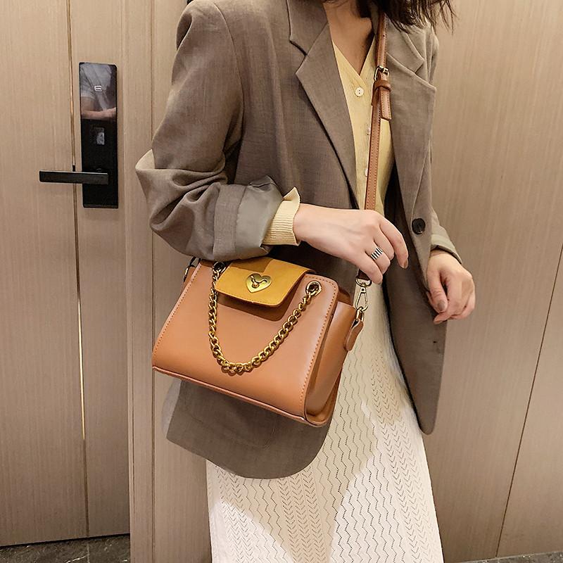 

Small Flap Shoulder Bags For Women 2021 New Classic Love Lock Tote Messenger Bag Lady Retro Gold Chain Leather Crossbody Handbag, Black